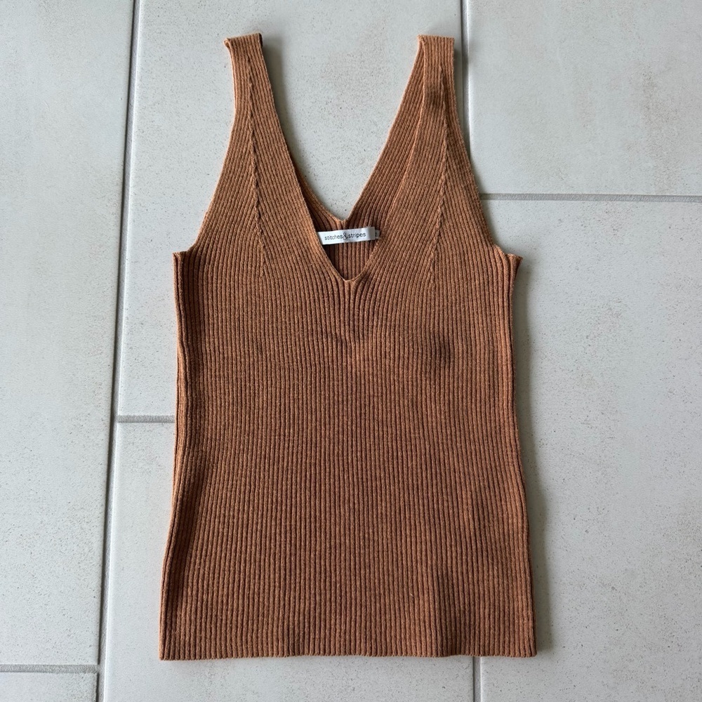 Stitches and Stripes Ribbed V-Neck Tank Top - XS
